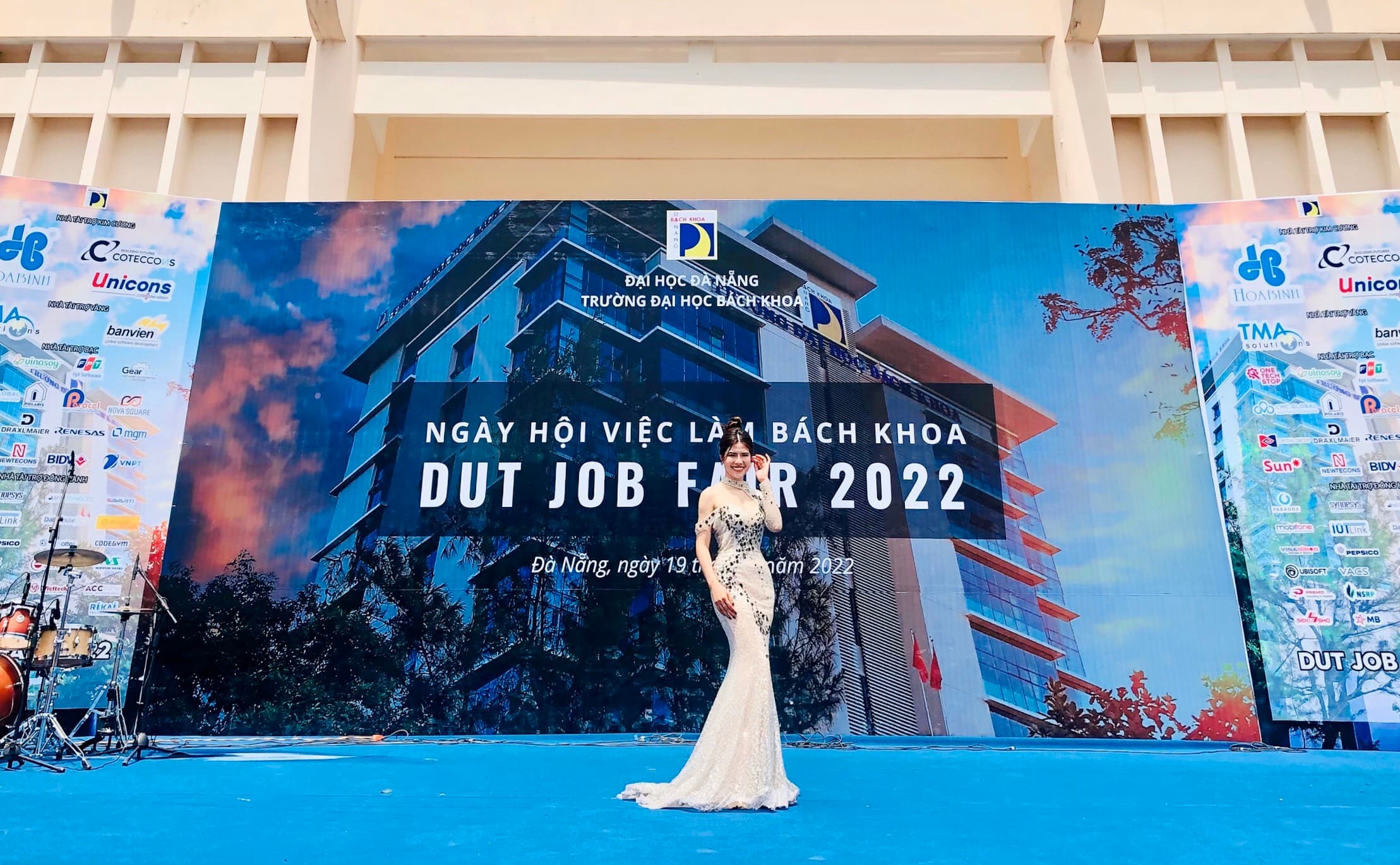 Ngày hội việc làm