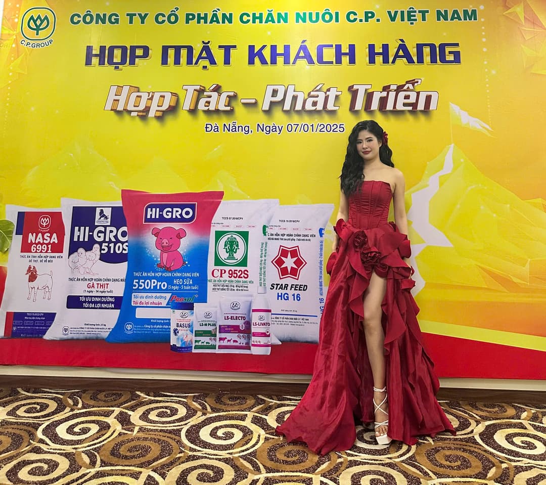 Công ty cổ phần chăn nuôi C.P.Việt Nam | Họp mặt khách hàng | Hợp tác - Phát triển  - 2